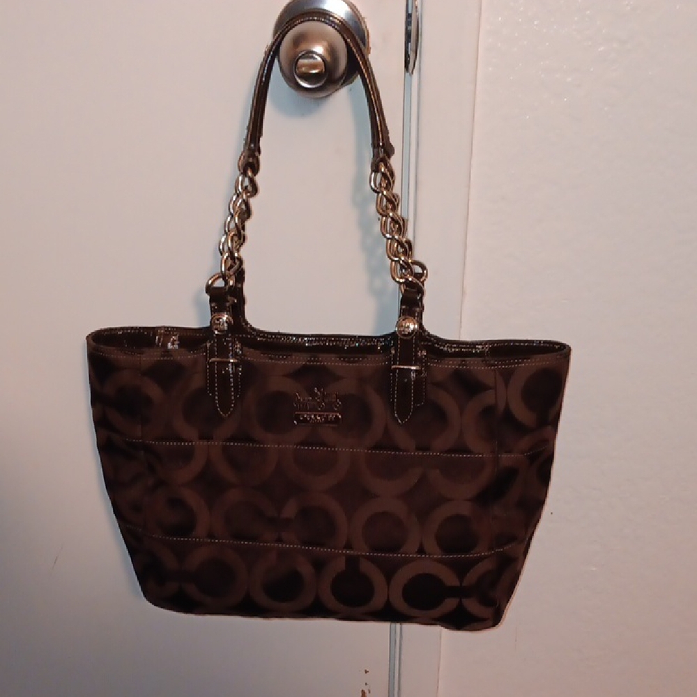 Coach Preloved Madison Tribeca Brown Signature Tote. Very Good Used Condition